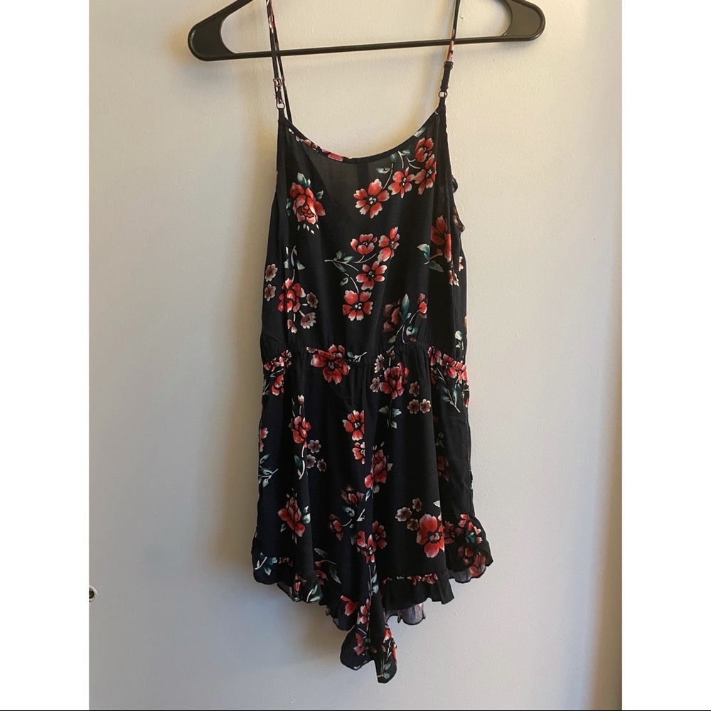 Rose Pattern Romper - Picture 4 of 4